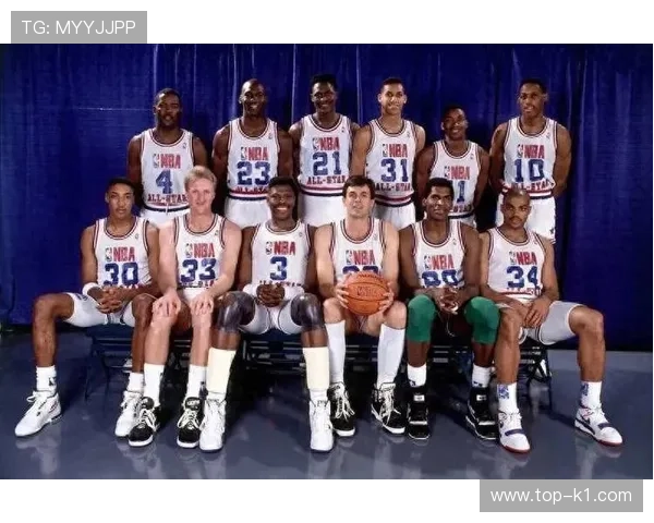 斯科蒂·皮蓬无球跑动配合乔丹提升季后赛得分效率