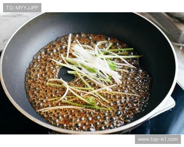 张志磊在家吃顿饭花的钱比我一个月工资还狠