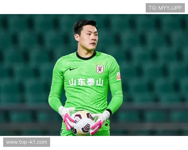 山东泰山中场缺少关键连接点，组织推进效率受限